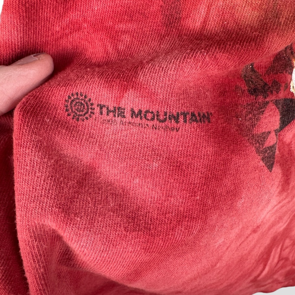 The Mountain Y2K Wind River T Shirt Mens Size XL Native American Western Wolf - Picture 5 of 11